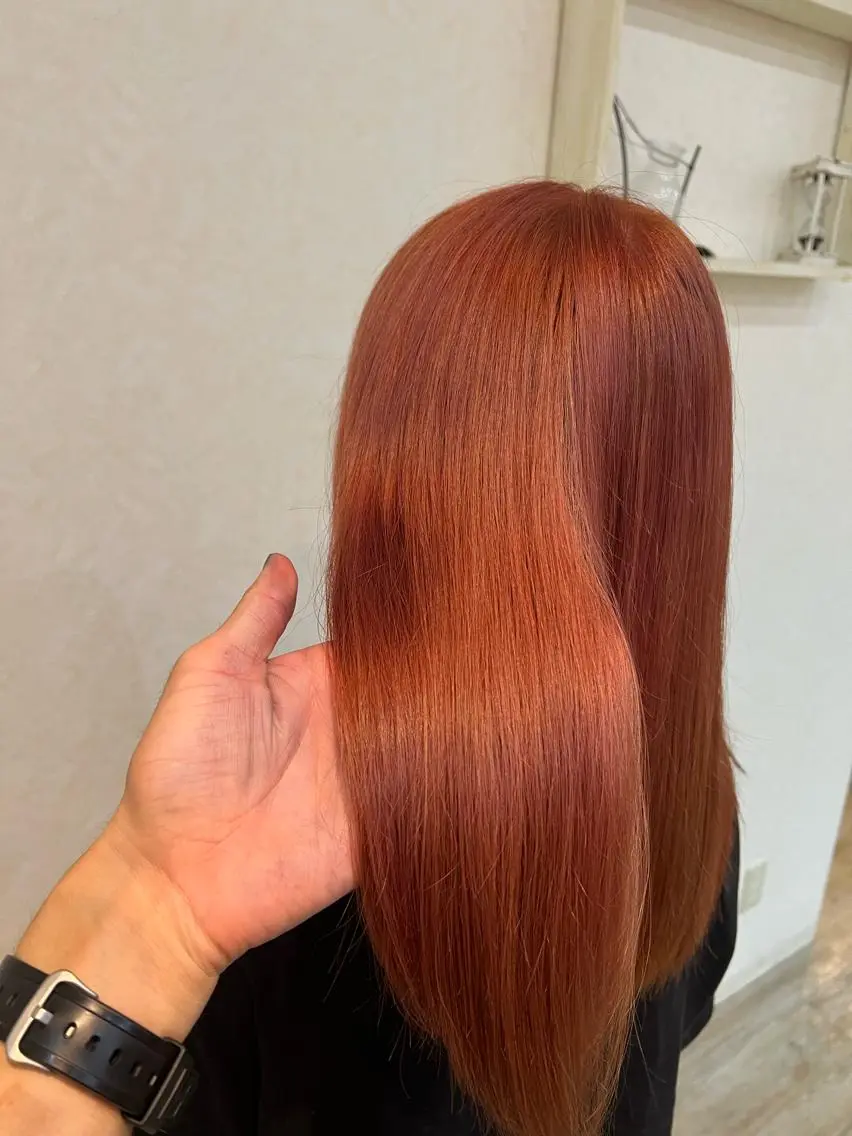 セミロング カラー ブリーチ オレンジ ピンクカラー カット ヘアカラー トリートメント ブリーチ/髪質改善/ レイヤー/YUTOのヘアスタイル