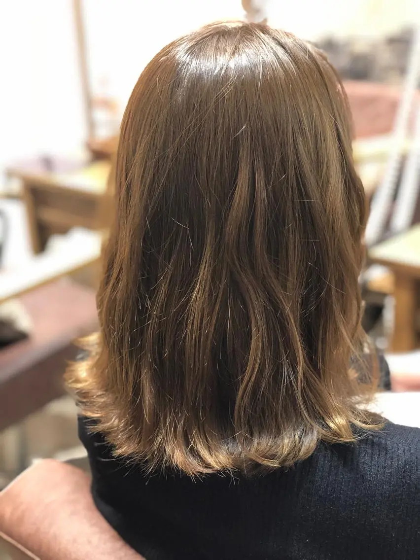 セミロング ⭐️艶髪⭐️髪質改善 newi町田 山本のヘアスタイル