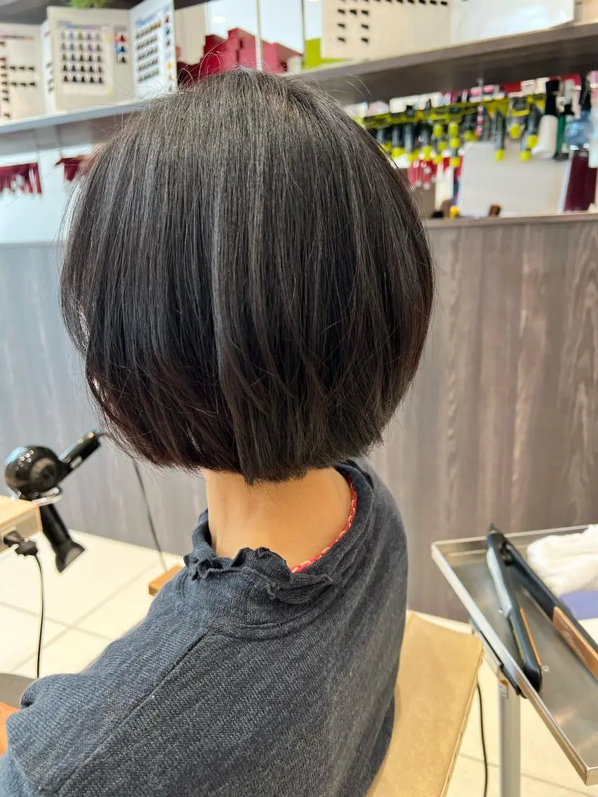 ショート ショートボブ ボブ レイヤーカット ショートヘア 〆田 幸子のヘアスタイル