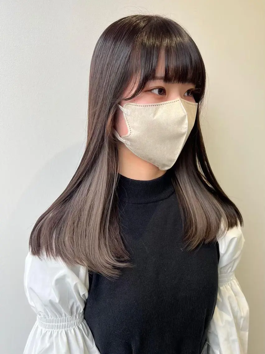 セミロング カラー グラデーションカラー うる艶/ハイトーン 🎀hina🎀のヘアスタイル