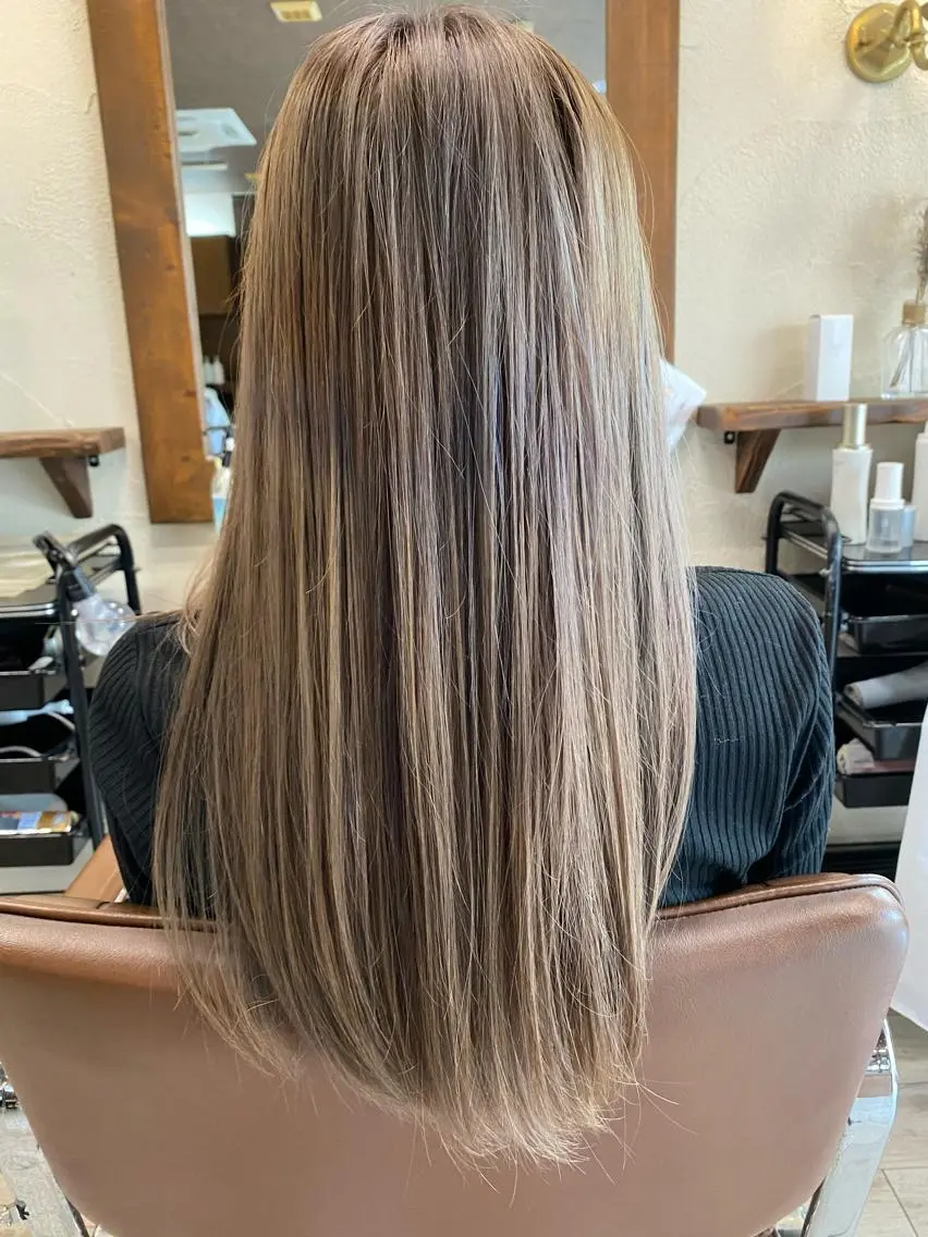 ロング カラー ダブルカラー ハイトーンカラー カット ヘアカラー トリートメント 日比 貴大/ minim hairのヘアスタイル