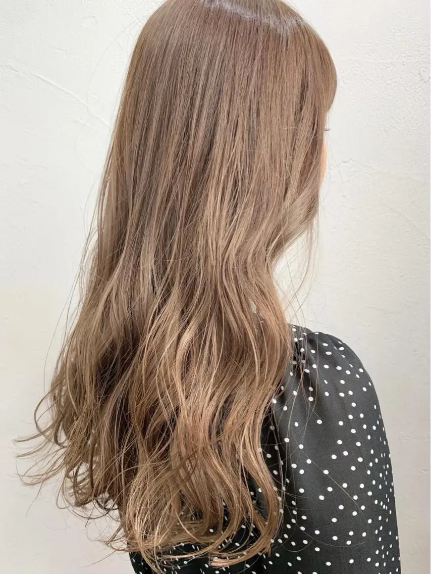 カラー ベージュカラー ミルクティーベージュ ブリーチダブルカラー 【koide】のヘアスタイル