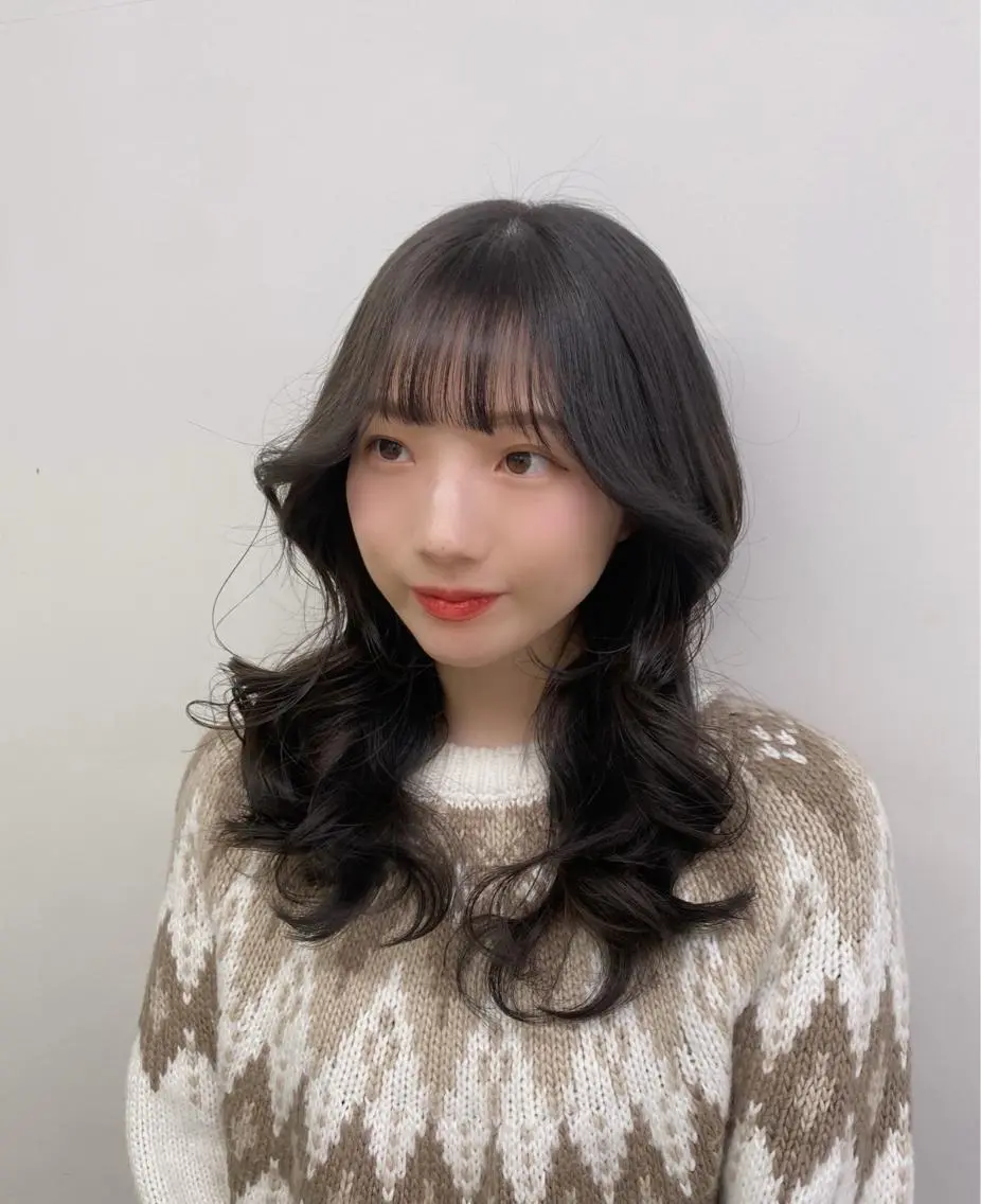 ミディアム カラー ヘアアレンジ グレージュ おくれ毛 💖韓国ヘアの匠 💖TAKUMI💖のヘアスタイル