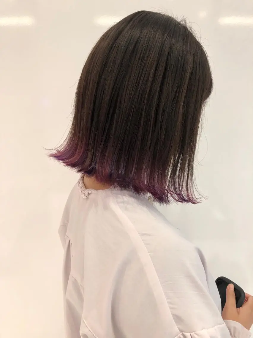 ミディアム カラー ブリーチ カット ヘアカラー 相川 愛実のヘアスタイル