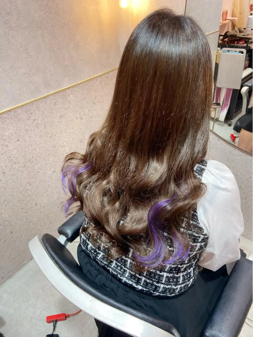 ロング カラー シールエクステ イヤリングカラー インナーカラー くびれヘア エクステ ヘアカラー トリートメント エクステ 新宿/韓国ヘア 中明度カラー/かやのヘアスタイル