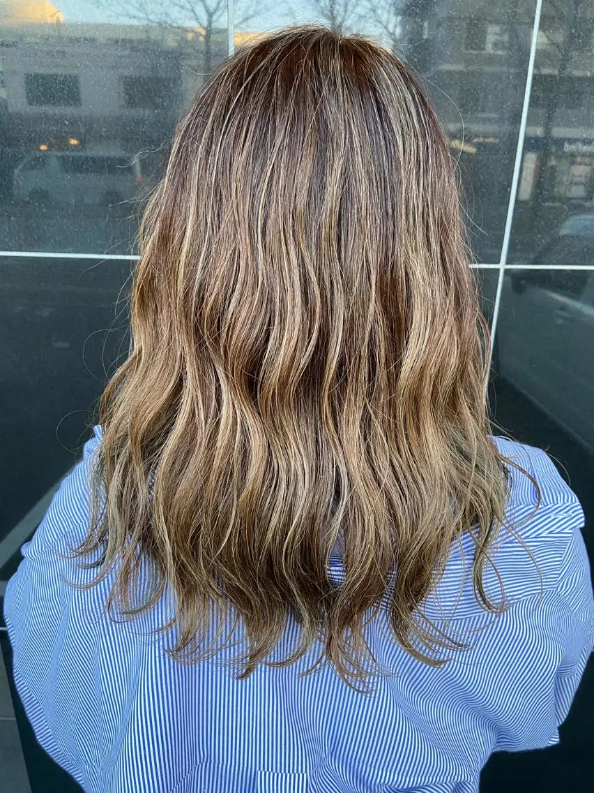 ロング カラー Dali 【ダリー】 菊水店のヘアスタイル