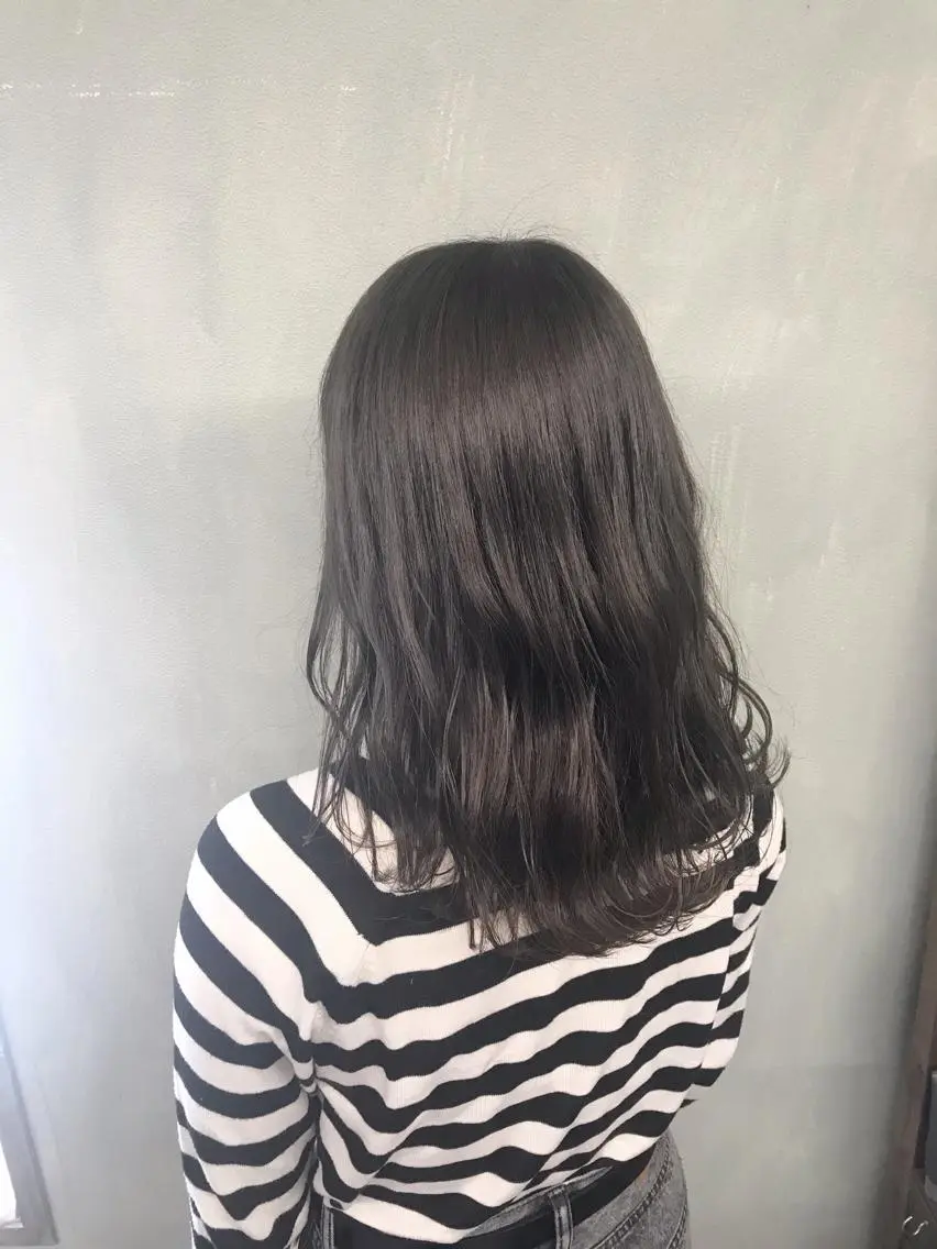 セミロング カラー パーマ ヘアアレンジ ブリーチ グレージュ ブリーチなしカラー kobayashi $hogoのヘアスタイル