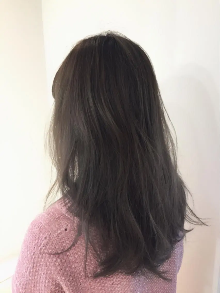 セミロング カラー パーマ ヘアアレンジ アッシュ ベージュカラー イルミナカラー ヘアカラー トリートメント ヘアセット ✨ハイクオリティ✨ 山本香也のヘアスタイル