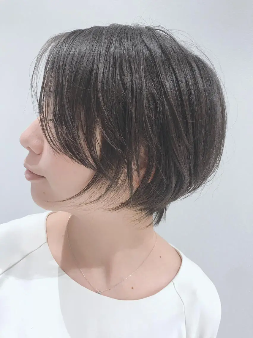 ショート レイヤーカット ショートヘア 江崎 わか子のヘアスタイル