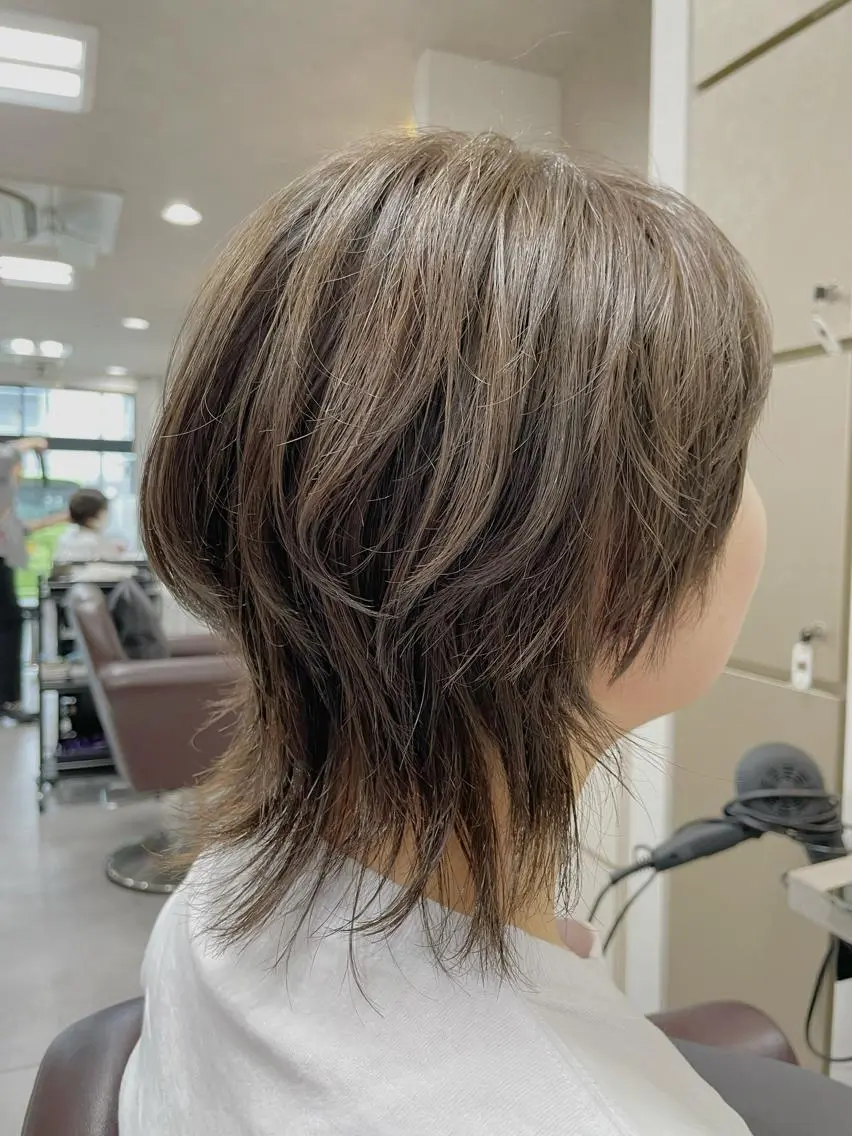 ミディアム カラー ベージュカラー ミルクティーベージュ 💎韓国カラー Giness坂下巧のヘアスタイル
