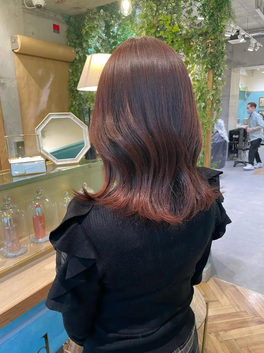 ミディアム カット ヘアカラー トリートメント 縮毛矯正 髪質改善 韓国風レイヤー 吉田のヘアスタイル