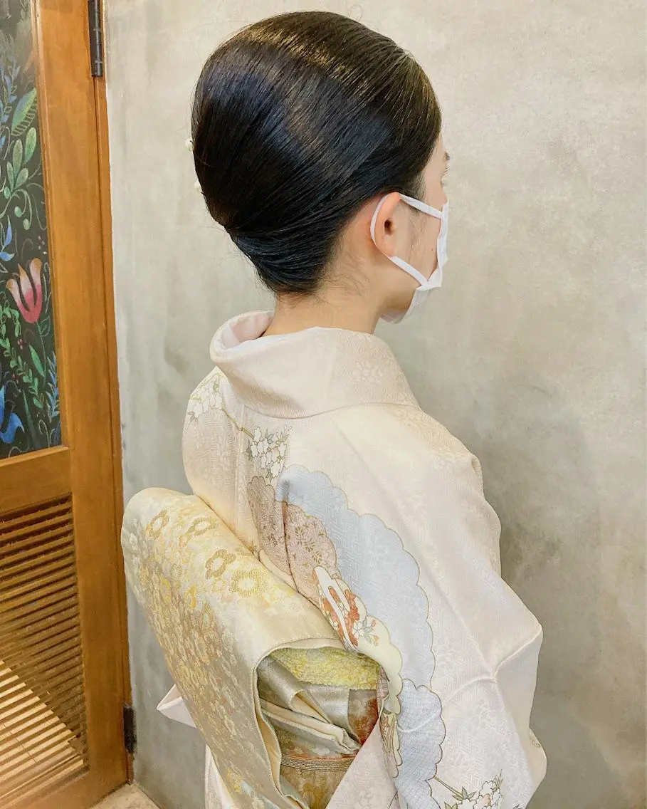 セミロング ヘアアレンジ カット スパのヘアスタイル