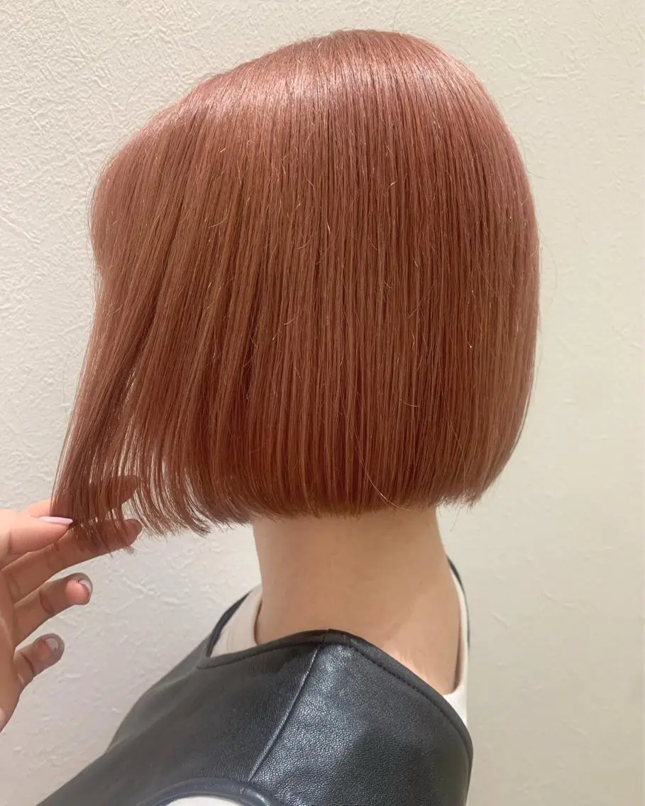 ショート カラー ブリーチ hubhair レイヤー/透明感のヘアスタイル