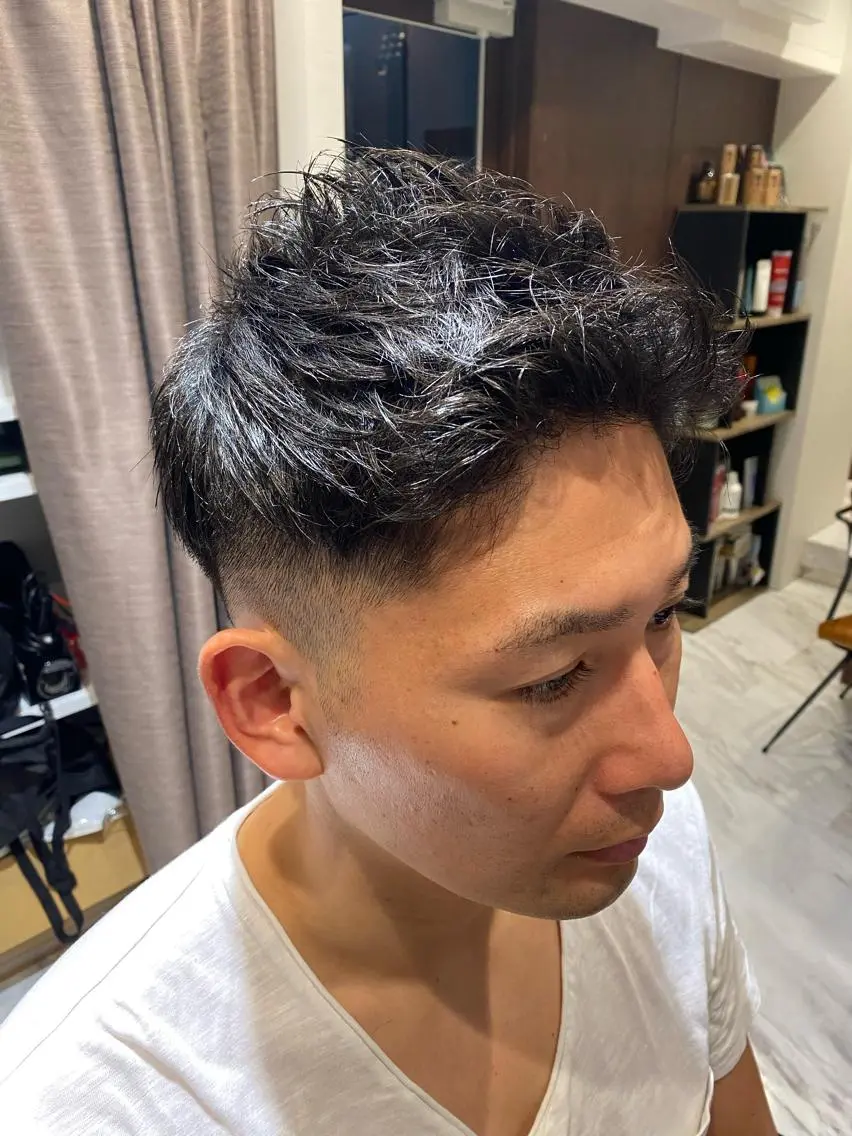 ショート 小野 大輔のヘアスタイル