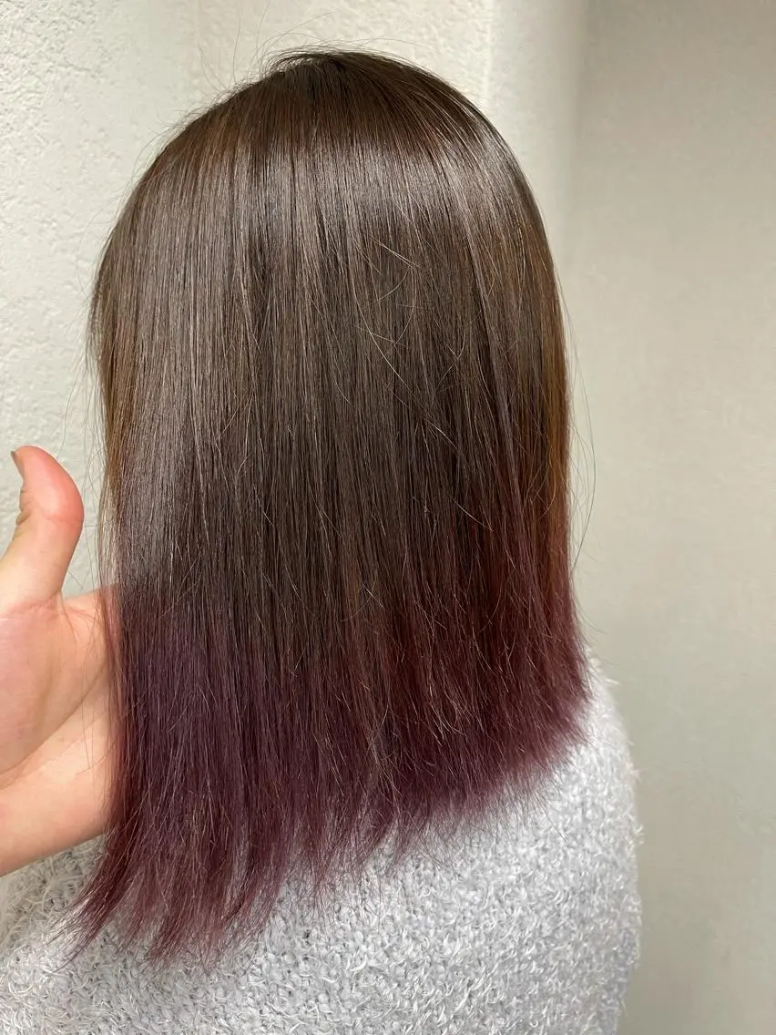 ミディアム カラー グラデーションカラー パープルカラー カット ヘアカラー 槙川 郁弥のヘアスタイル