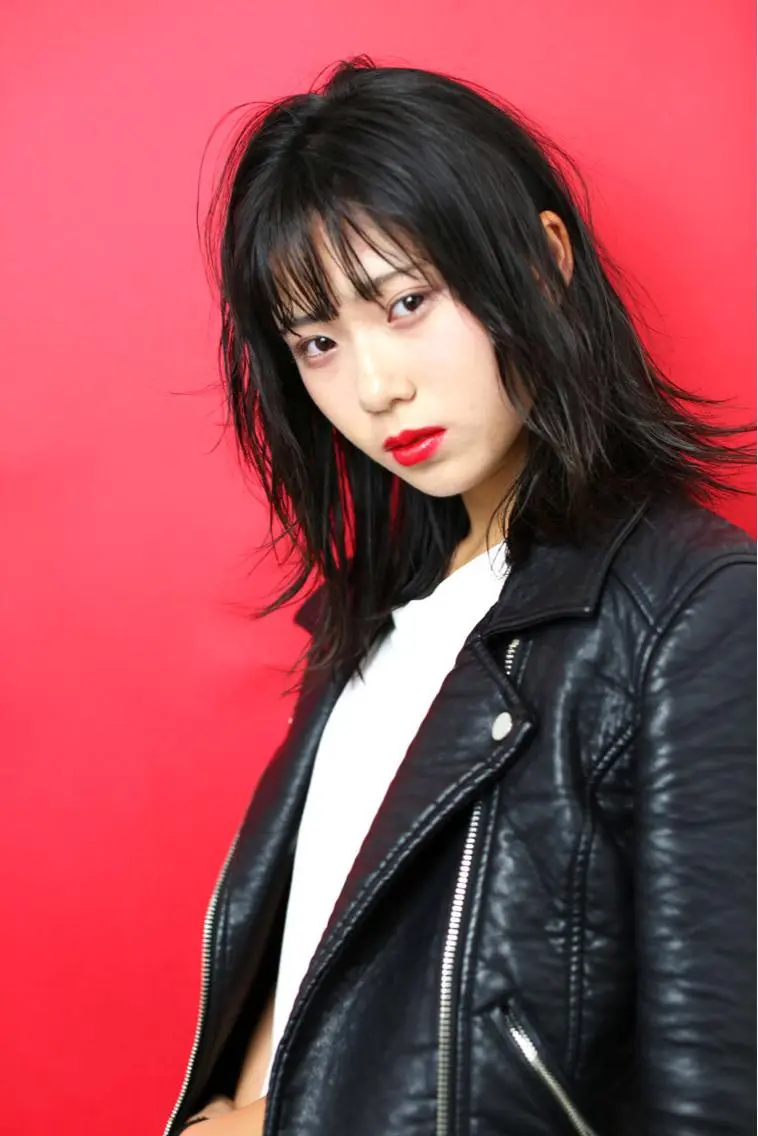 ミディアム レイヤーカット 中野 恵脩のヘアスタイル