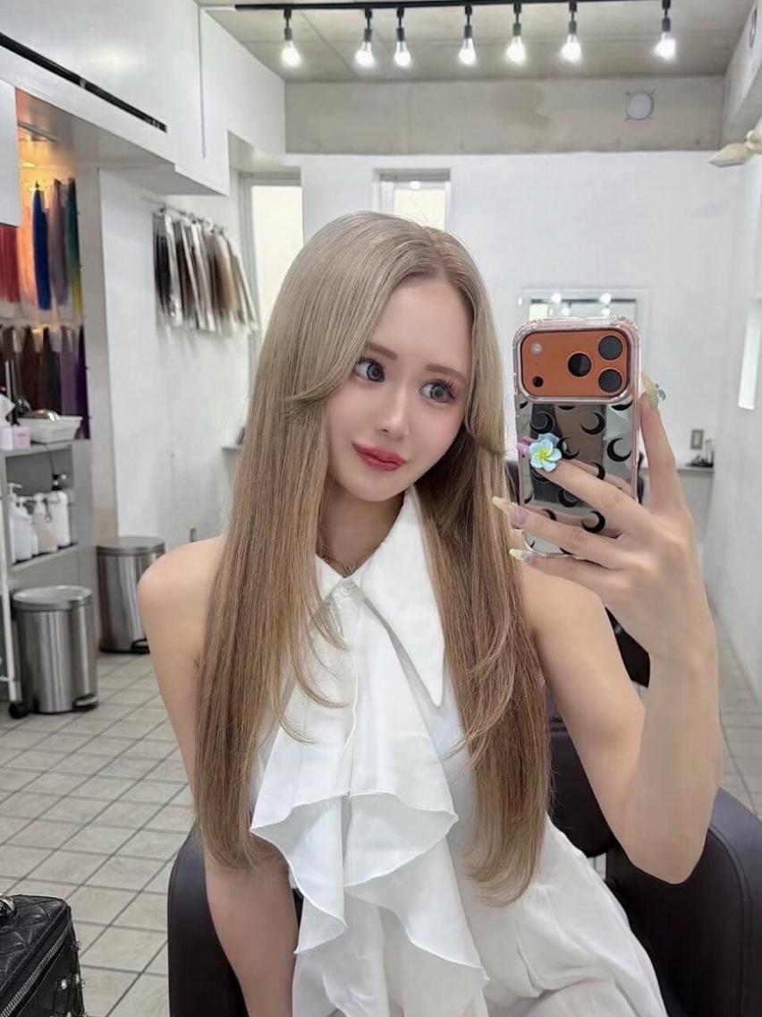 カラー ロング ヘアアレンジ シールエクステ 黒髪 ブリーチ デザインカラー ダブルカラー MISAKIエクステ ブリーチ\5900のヘアスタイル