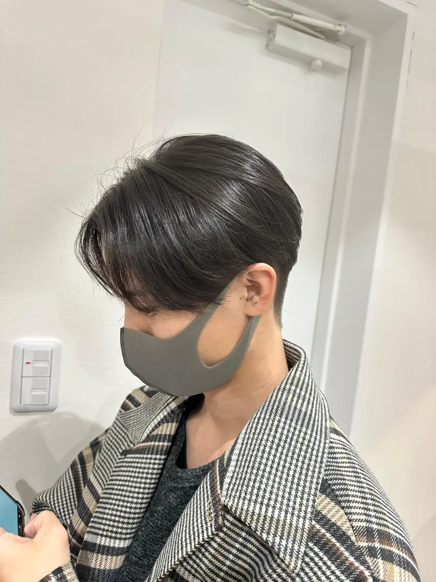 ショート メンズ センターパート メンズ韓国風 韓国風ヘア カット ヘッドスパ 💎メンズパーマ特化 🥇メンズのプロのヘアスタイル