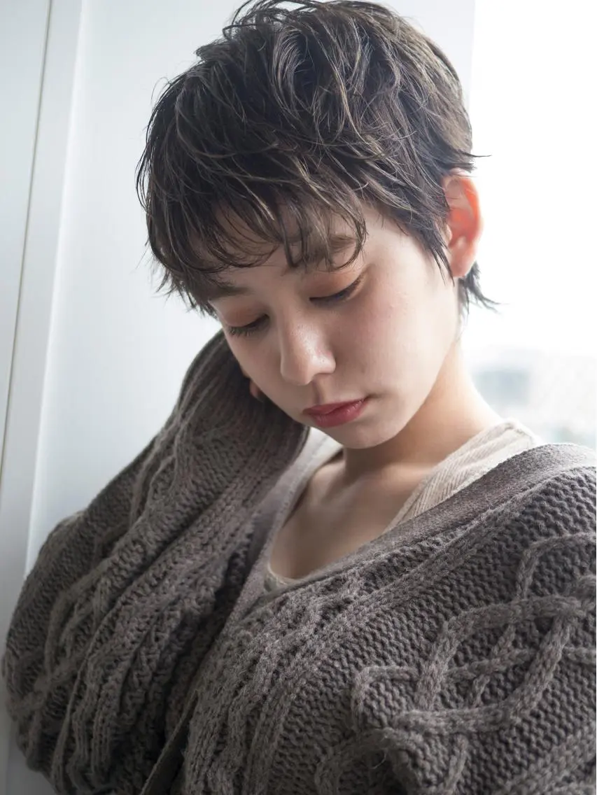 ショート ベリーショート ショートヘア 💜ショート💜 ウルフ、ボブ二色亜美のヘアスタイル