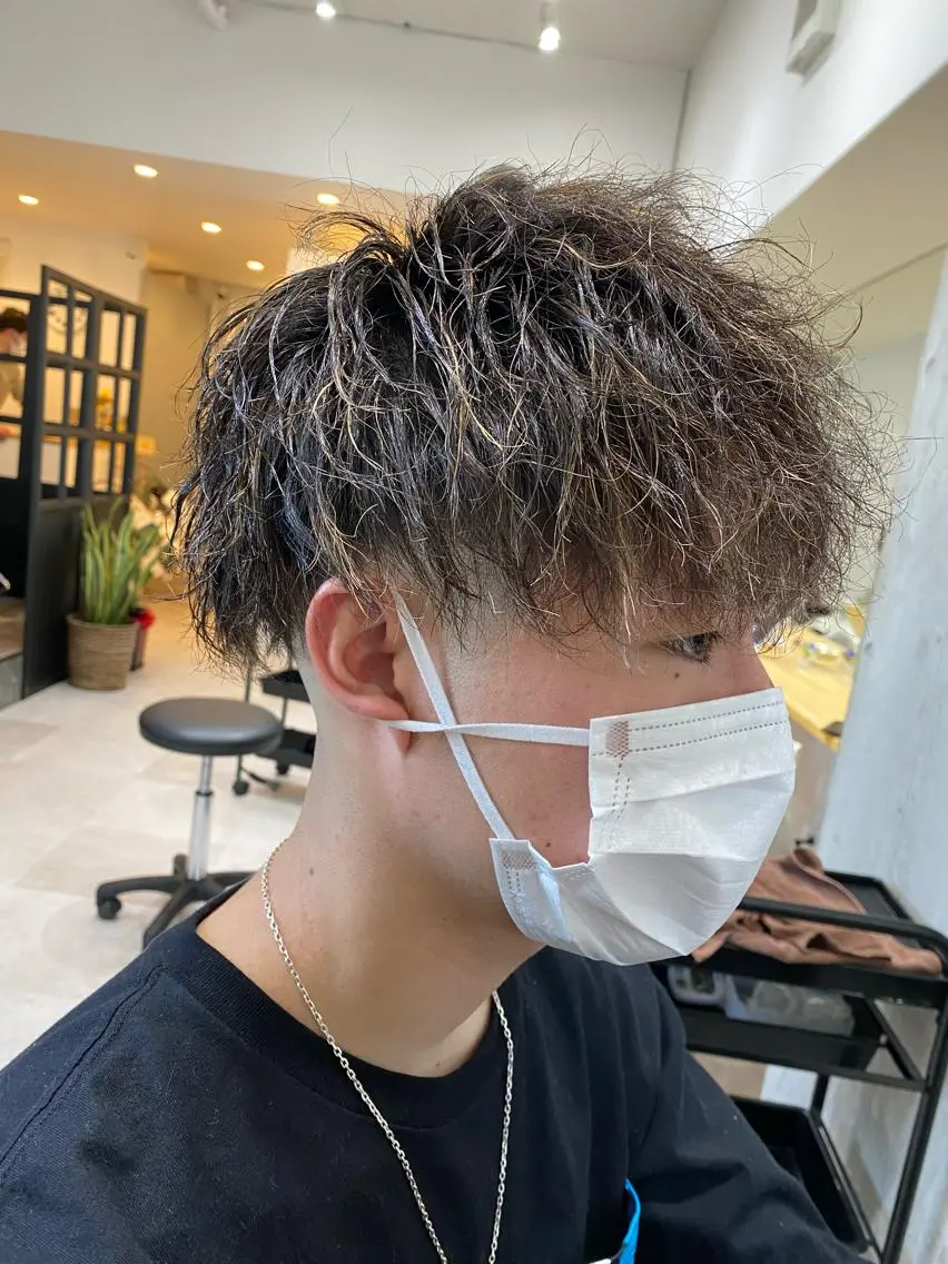 ショート パーマ メンズ カット パーマ トリートメント 似合う髪型が 分からない方へのヘアスタイル