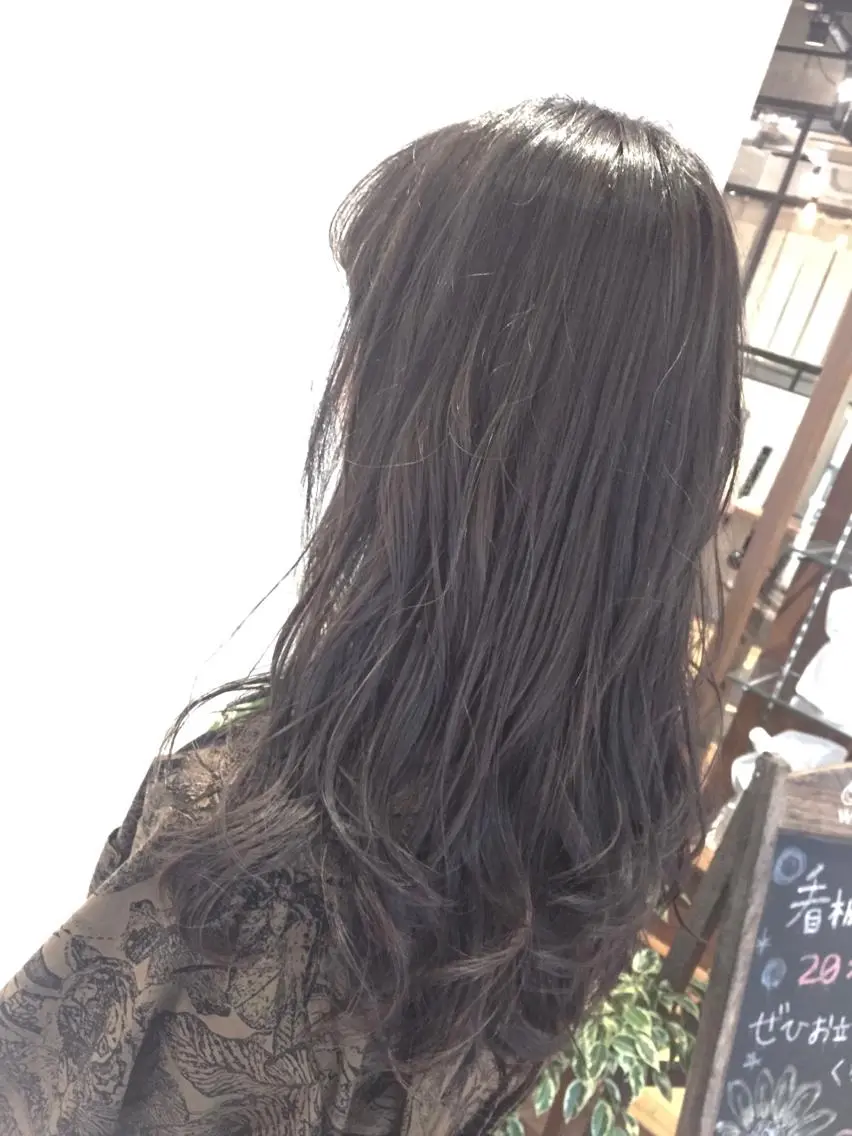 ロング カラー 透明感カラー mayo 🐄🌈のヘアスタイル