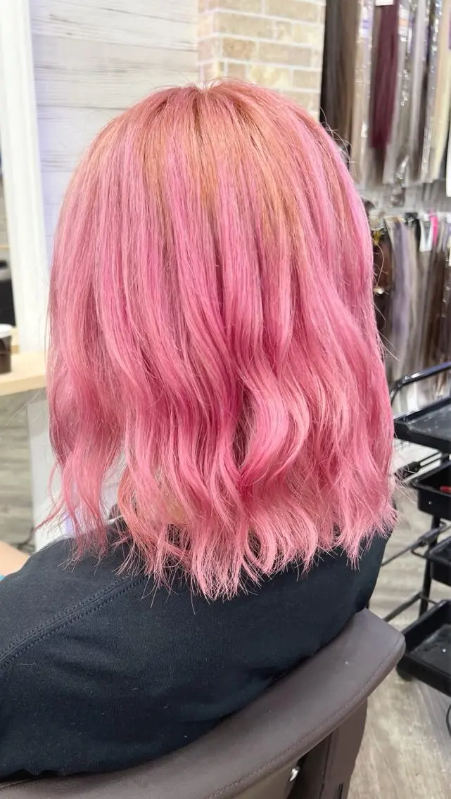 ミディアム カラー ヘアアレンジ ブリーチ ケアブリーチ ハイトーンカラー ピンクカラー ヘアカラー トリートメント 枝毛カット&髪質改善 満足NO.1岡しゃんのヘアスタイル