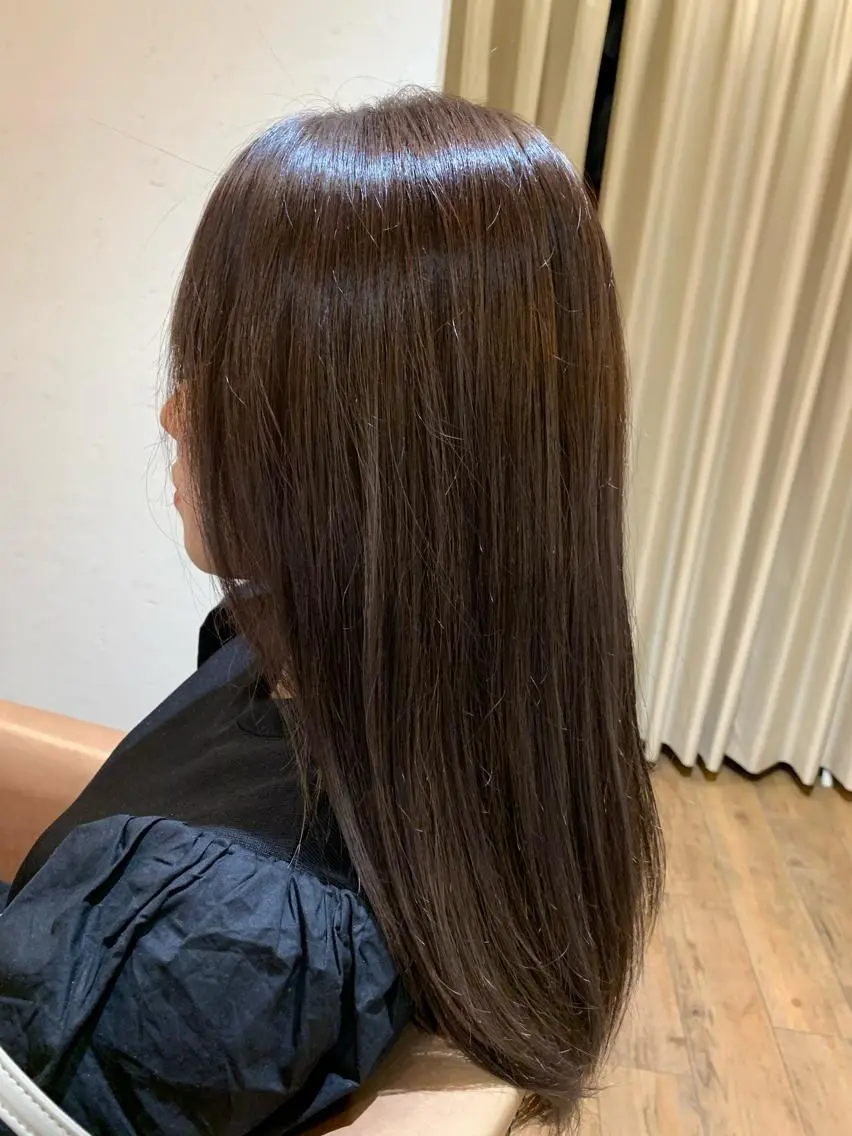 ミディアム カラー アッシュ ベージュカラー ブリーチ 高階 晃一 /レイヤーカットのヘアスタイル