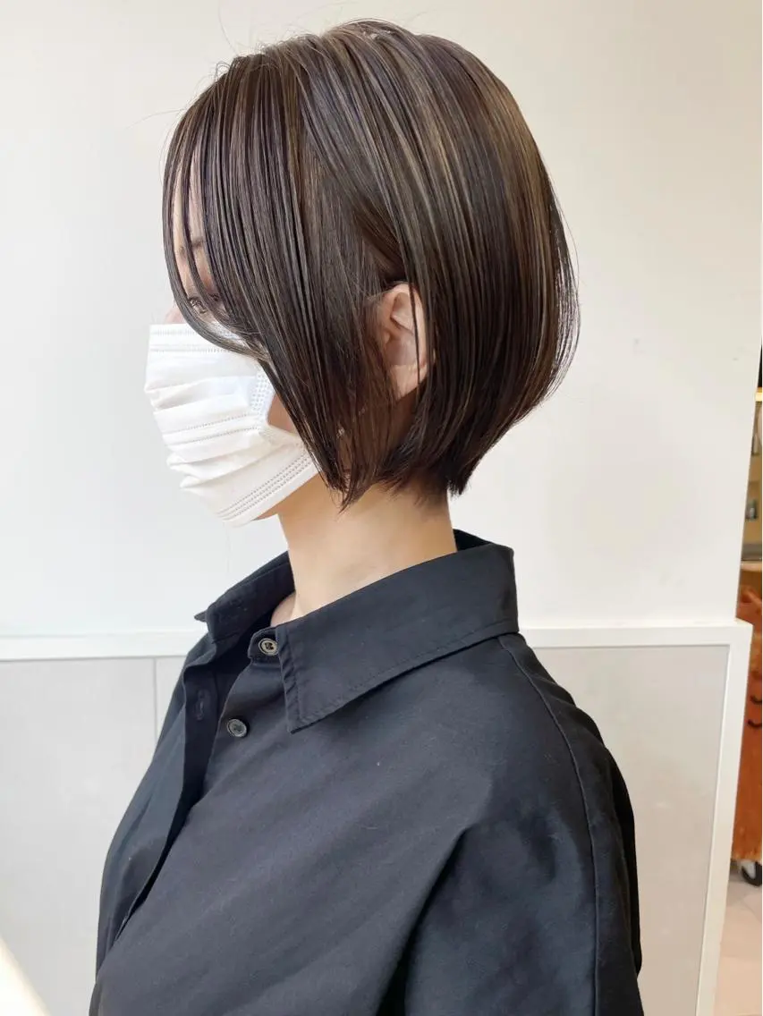 ショート カラー グレージュ ショートヘア カット ヘアカラー 齋藤 咲のヘアスタイル