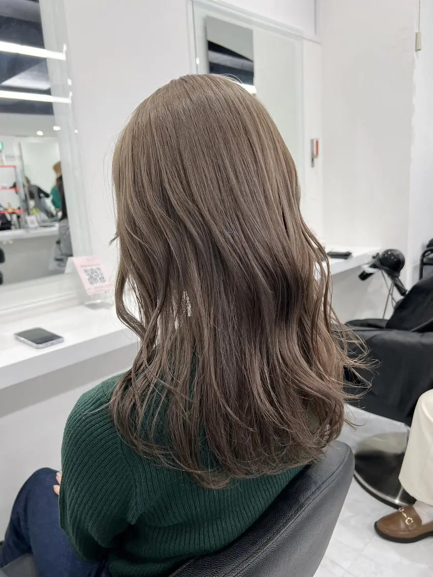 カラー ブリーチありorなし 暖色カラー🎀セナのヘアスタイル