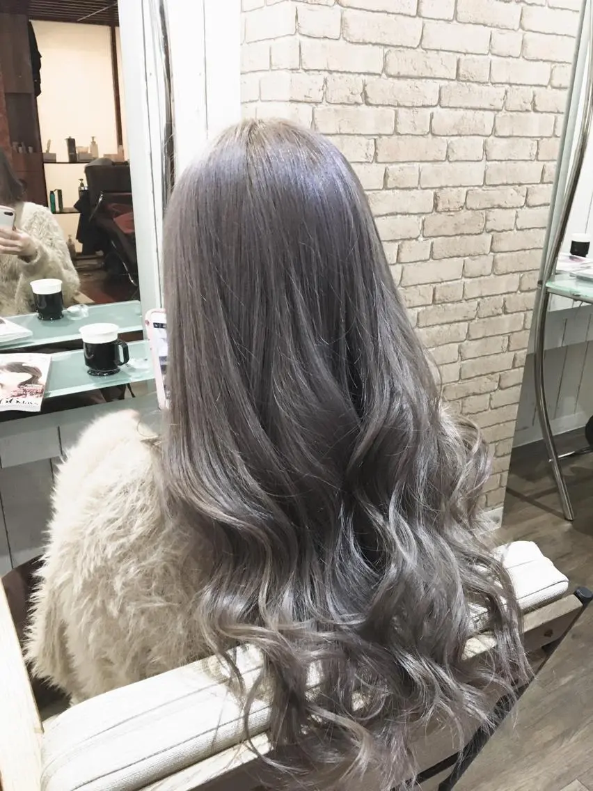 セミロング カラー パーマ ヘアアレンジ ベージュカラー ブリーチ ヘアカラー トリートメント 👑指名率No.1 👑坂口飛翔のヘアスタイル