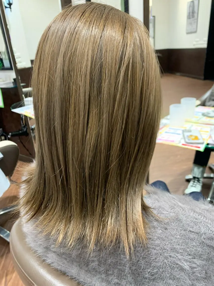 ミディアム カラー Ebise Kazunoriのヘアスタイル