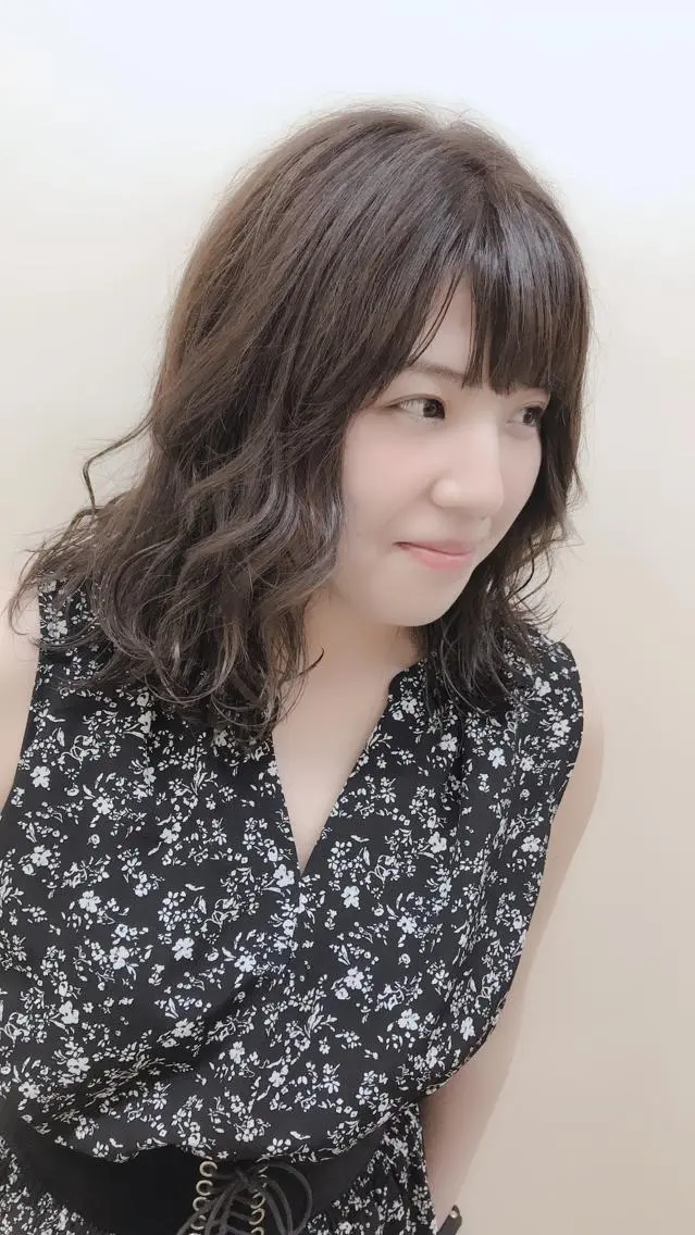 ミディアム カラー ブリーチ グレージュ ブリーチなしカラー トリートメント 田町駅徒歩5分 🌼fumiのヘアスタイル