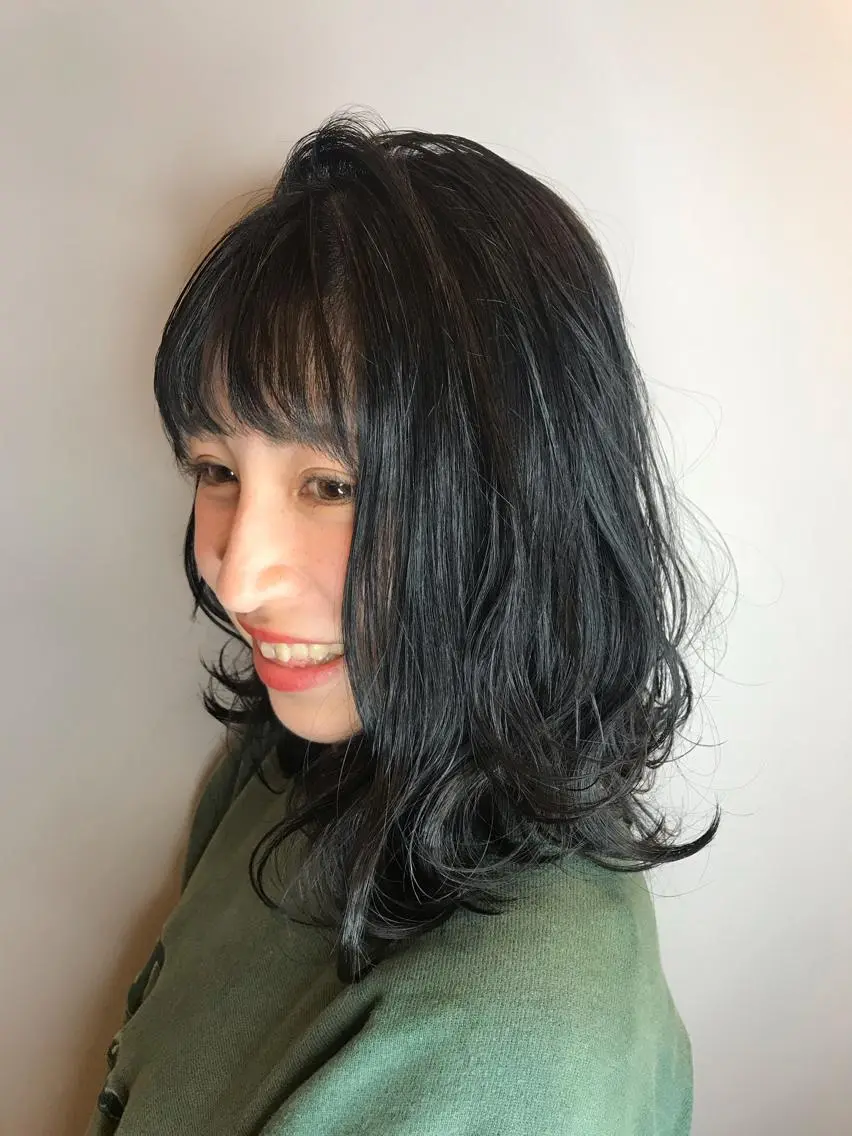 セミロング カラー ヘアアレンジ ネイル 透明感カラー 茂木 良太のヘアスタイル