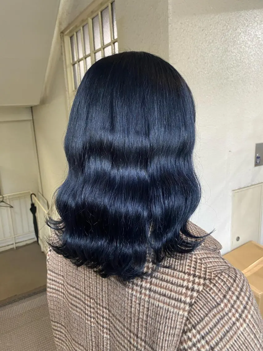 セミロング カラー アッシュ アッシュグレー アッシュグレージュ バレイヤージュ ミストバング ヘアカラー トリートメント 🌟🍒ハイトーン 韓国ヘア/ユウミのヘアスタイル