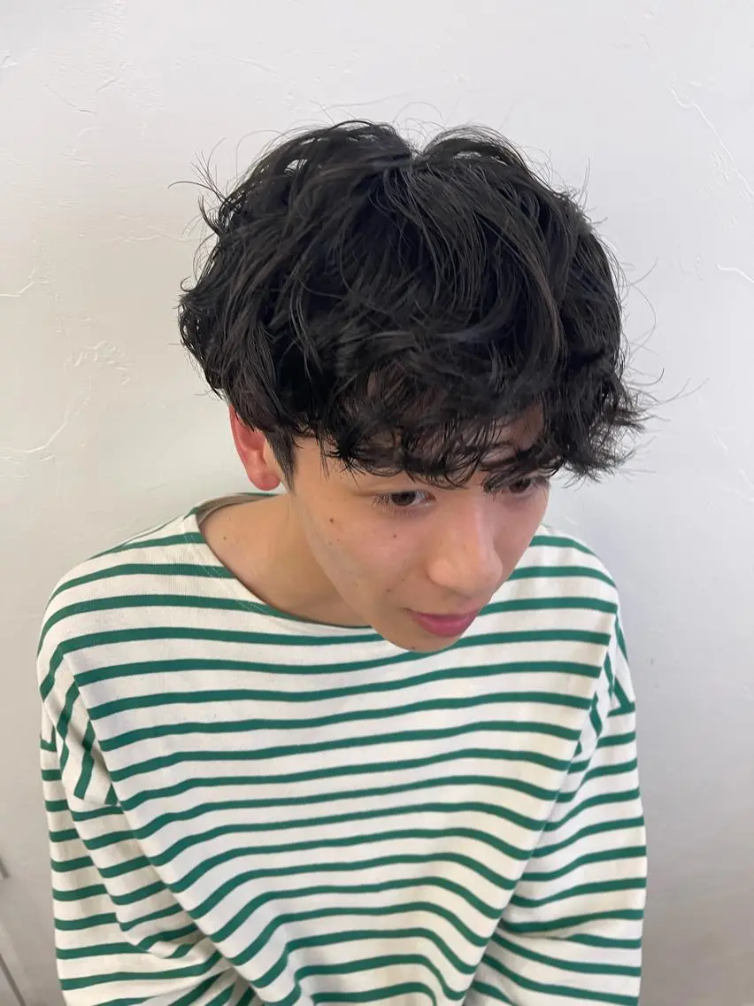 ショート パーマ メンズ カット パーマ トリートメント 💓パーマ，💗 レイヤーカットのヘアスタイル