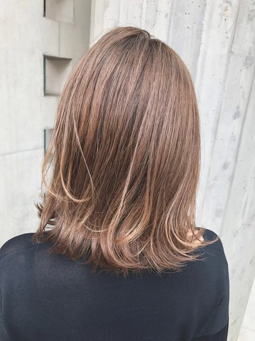 ミディアム カラー アディクシーカラー ベージュカラー イルミナカラー ミルクティーベージュ ボブ カット ヘアカラー トリートメント 上品な大人レイヤー 🍀渋谷🍀濱口敬太のヘアスタイル