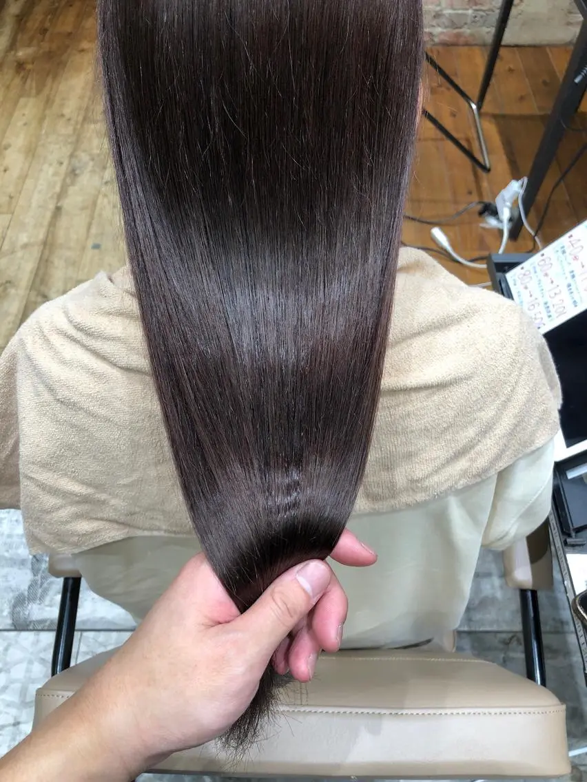 ロング カラー パーマ バレイヤージュ ブリーチ ケアブリーチ ダブルカラー ハイライトカラー カット ヘアカラー 縮毛矯正 トリートメント 銀座✨レイヤーカット 顔まわり/坂本亜裟海のヘアスタイル