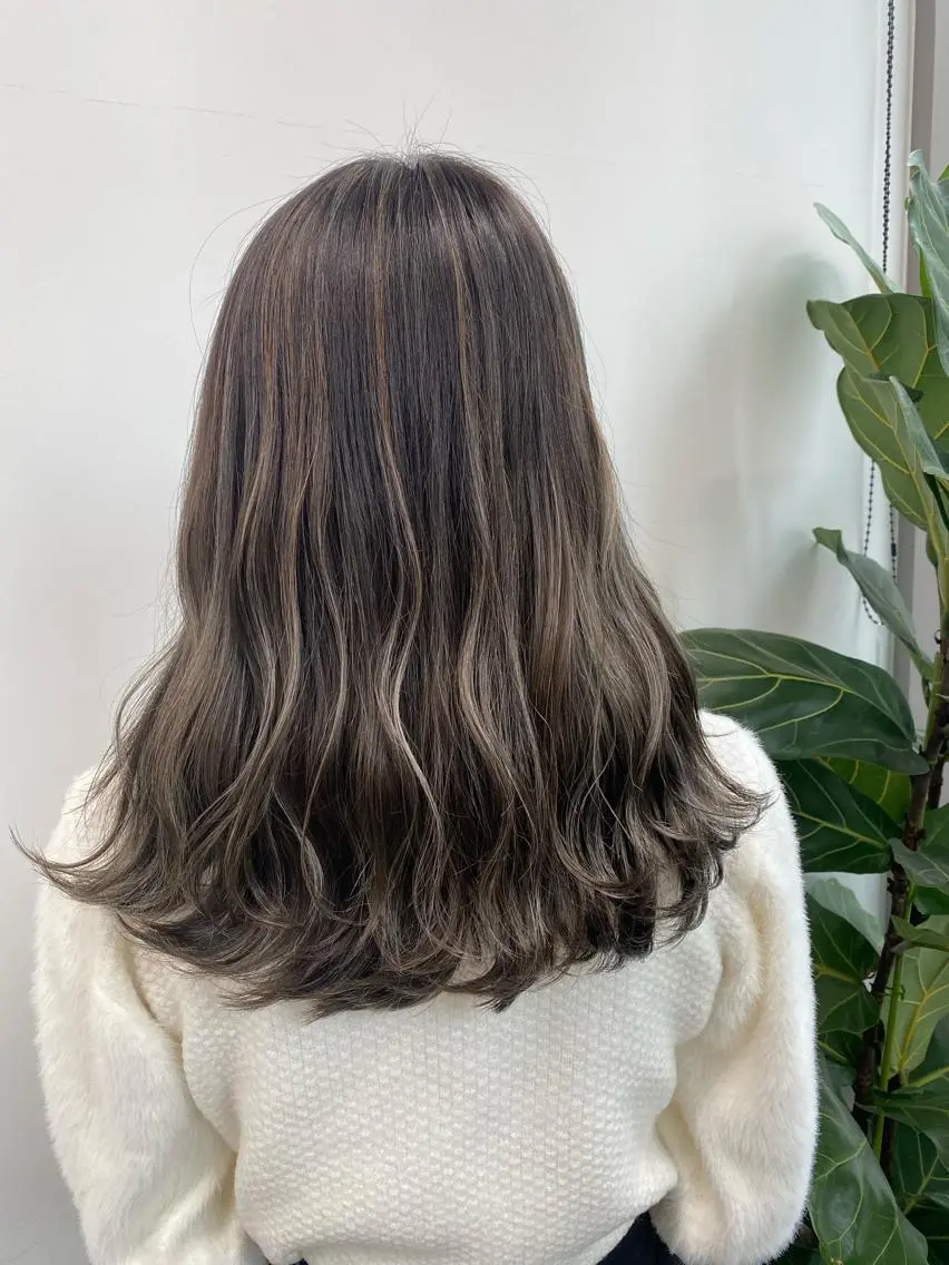 ロング カラー カット ヘアカラー トリートメント 🌼ハイライト透明感 🌼maiのヘアスタイル