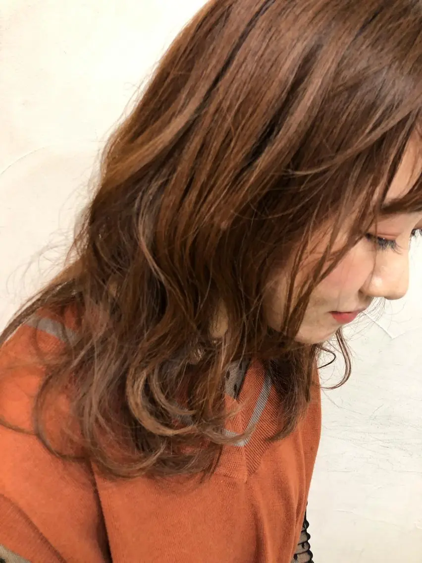 セミロング カラー 西山梨々【5/1〜 復帰致します🌼】のヘアスタイル