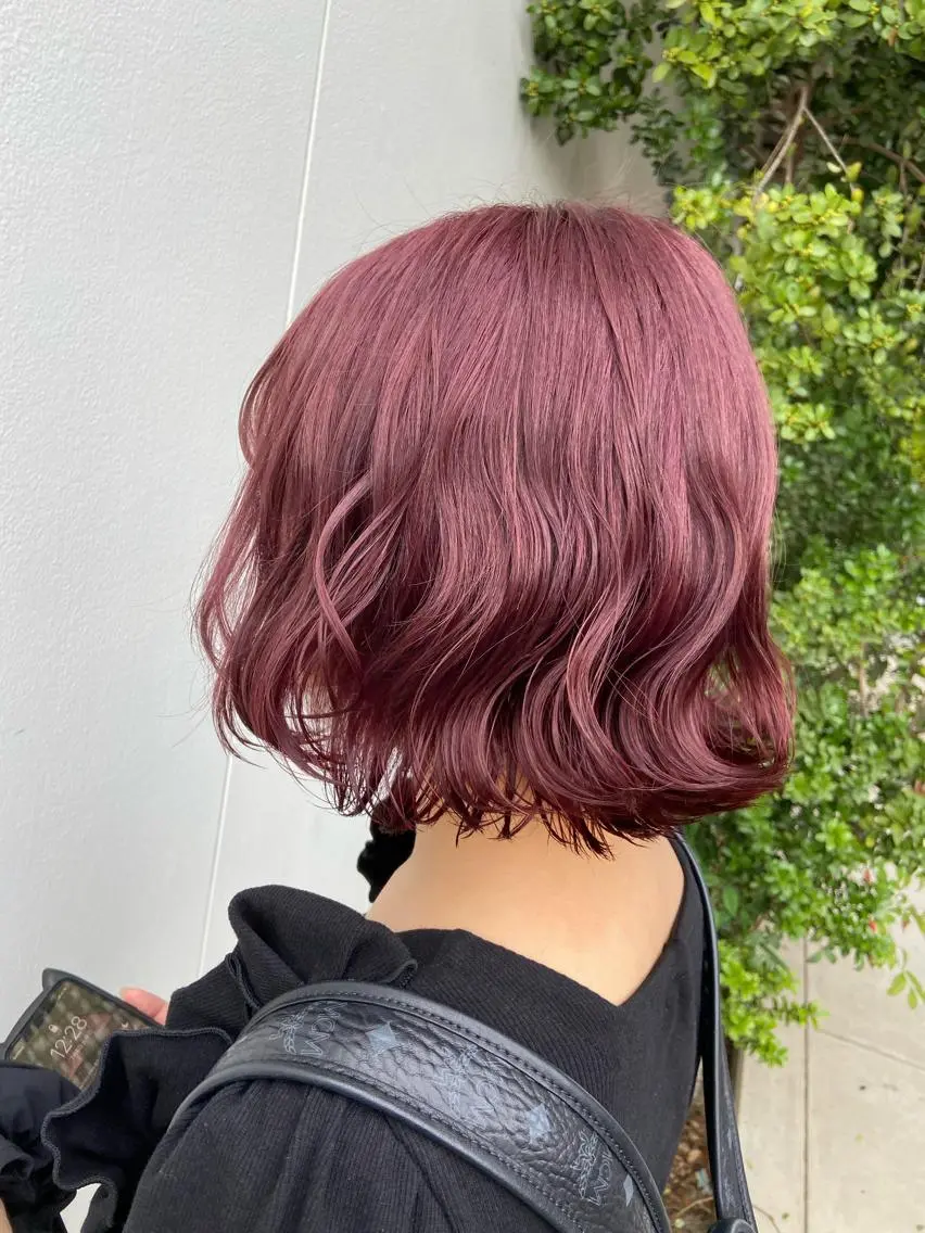 ミディアム 三浦 琴乃のヘアスタイル