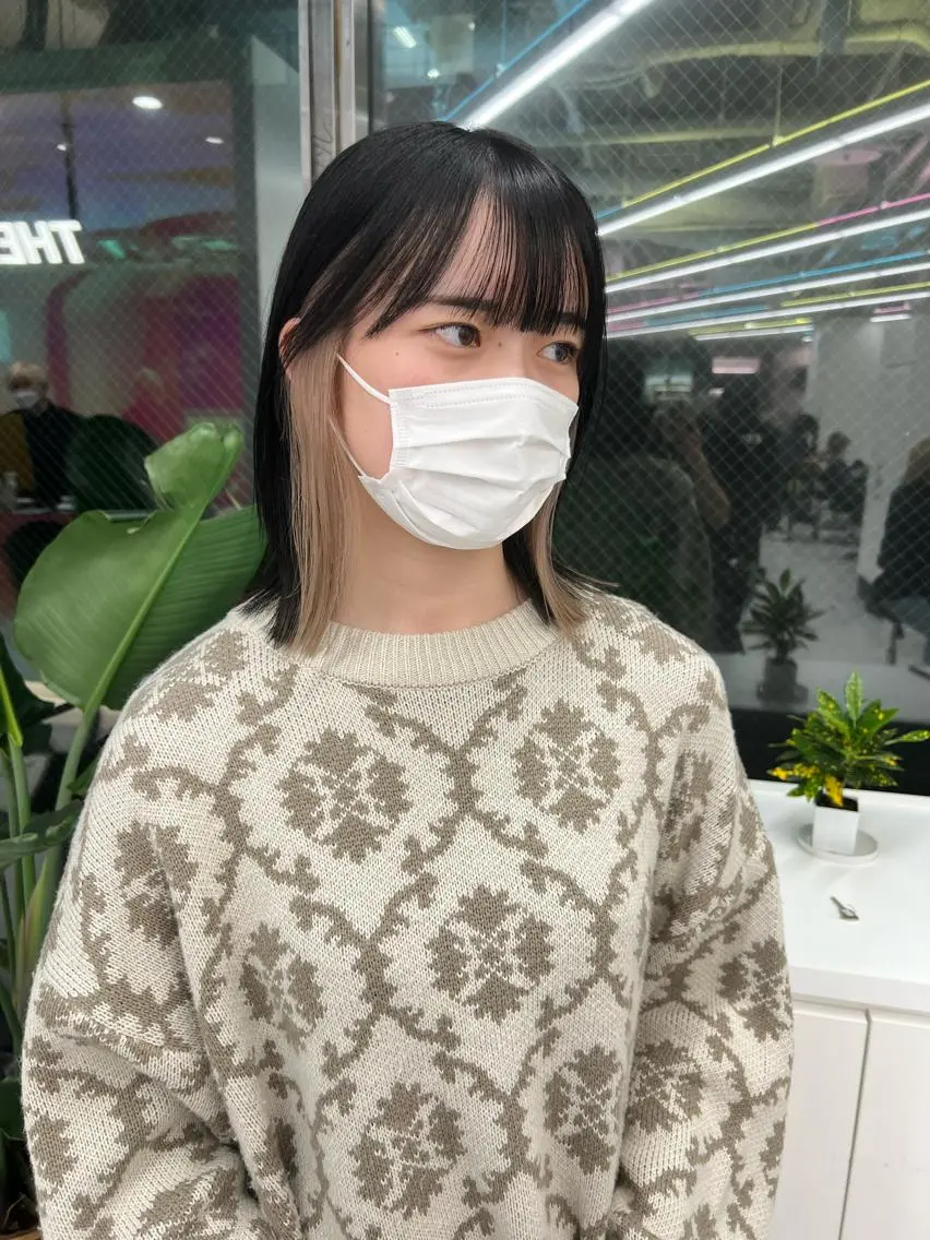ミディアム カラー パーマ ヘアアレンジ メンズ キッズ ネイル マツエク・マツパ アイブロウ メンズインナーカラー ベージュカラー ブロンド デザインカラー イヤリングカラー KANAMI 🌏のヘアスタイル