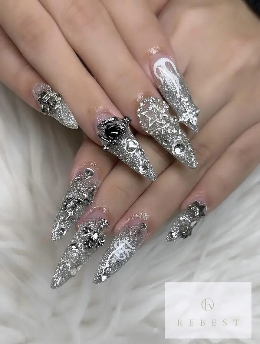 ネイル -Rebest- NAIL心斎橋店💎のネイルデザイン