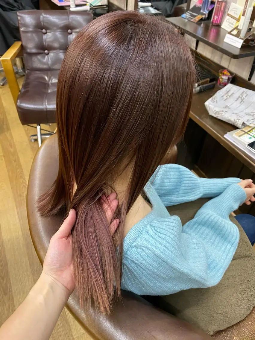 カラー ベージュカラー ピンクカラー ピンクベージュ 大芝 沙耶のヘアスタイル