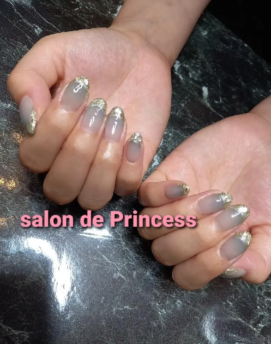 ネイル フレンチネイル ガラスフレンチ グラデーション salon de  Princessのネイルデザイン