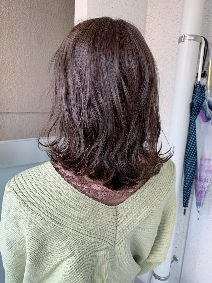 ミディアム カラー 古田 昂也のヘアスタイル