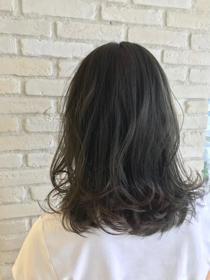 セミロング カラー パーマ ヘアアレンジ キッズ マツエク・マツパ ヘアカラー トリートメント レイヤー＆カラー 人気美容師倉崎涼のヘアスタイル