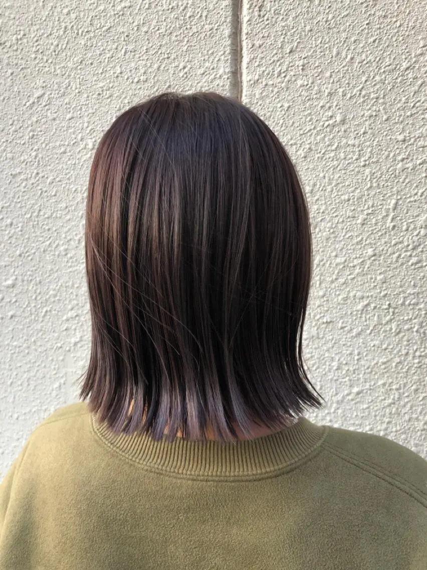 ミディアム 艶カラー🩵💛 NANAのヘアスタイル
