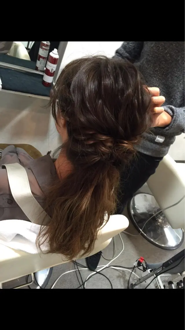 ヘアアレンジ 吉本 yoshimotoのヘアスタイル