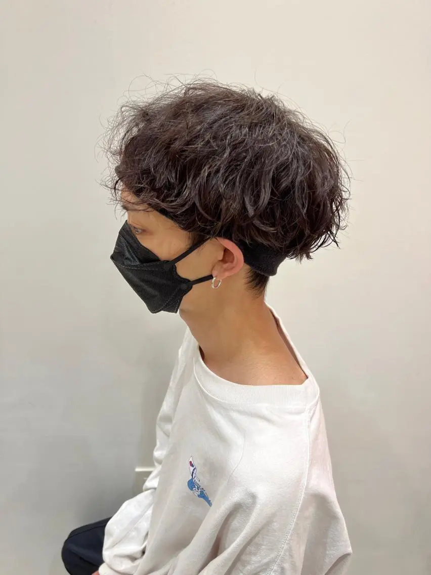 パーマ メンズ メンズパーマ 韓国ハイレイヤー ハッシュカット特化のヘアスタイル