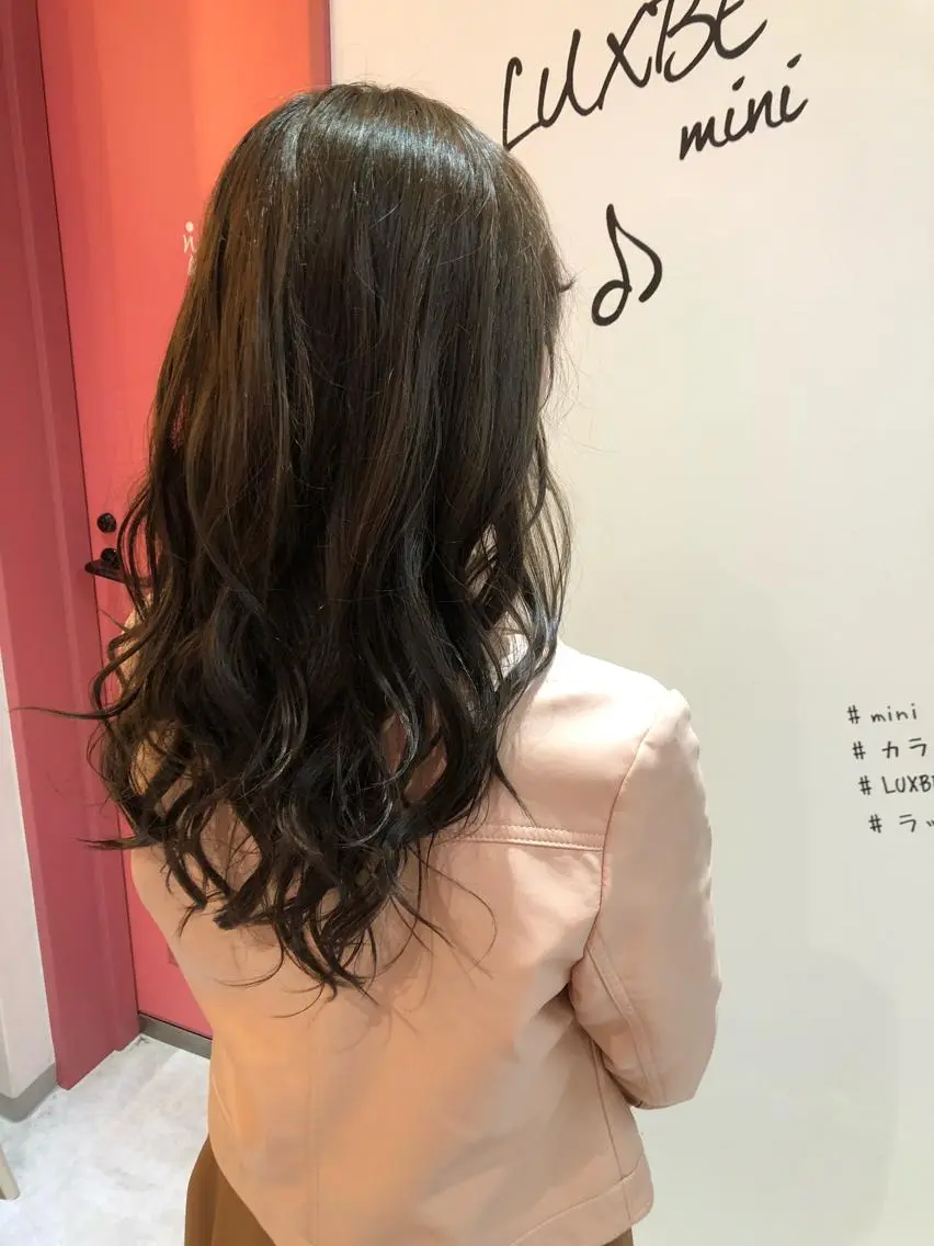 ロング カラー 韓国レイヤー×艶髪 ハイトーンRyukiのヘアスタイル